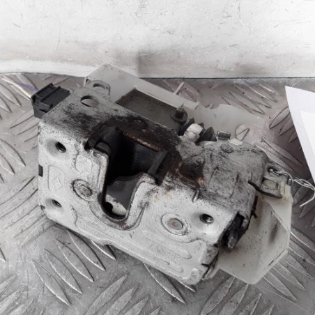 Serrure arriere droit RENAULT CLIO 2 CAMPUS Photo n°1