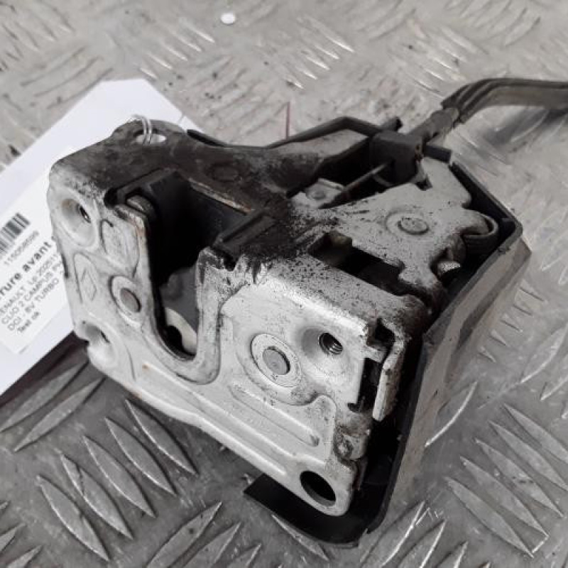 Serrure avant droit RENAULT CLIO 2 CAMPUS
