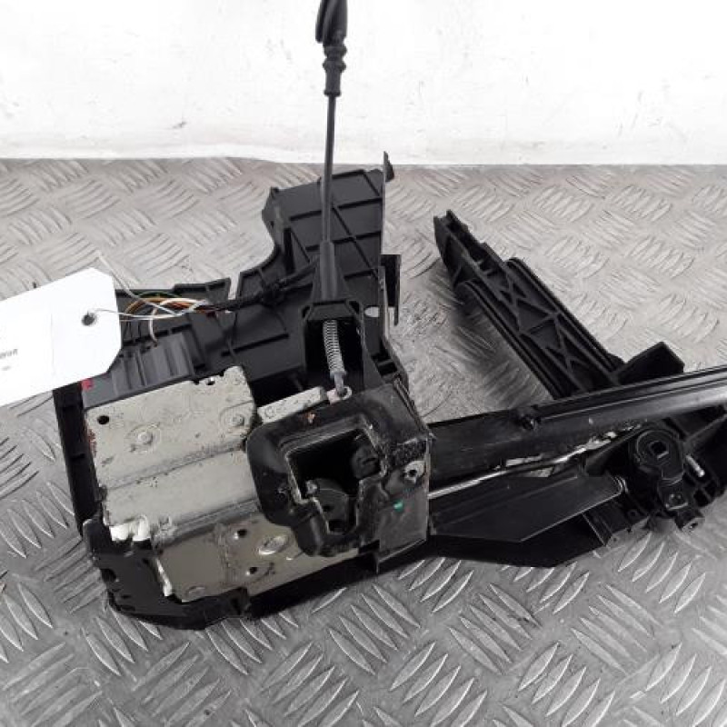 Serrure avant droit FORD FUSION