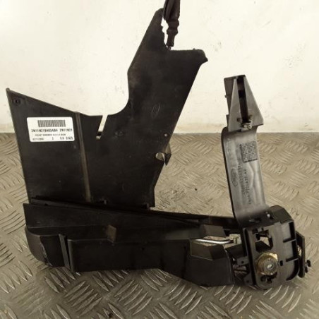 Serrure avant gauche FORD FUSION