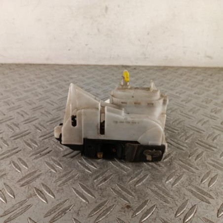 Serrure arriere gauche VOLKSWAGEN POLO 3