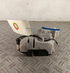 Serrure avant gauche VOLKSWAGEN POLO 3