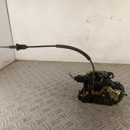 Serrure arriere droit VOLKSWAGEN GOLF 4 Photo n°1