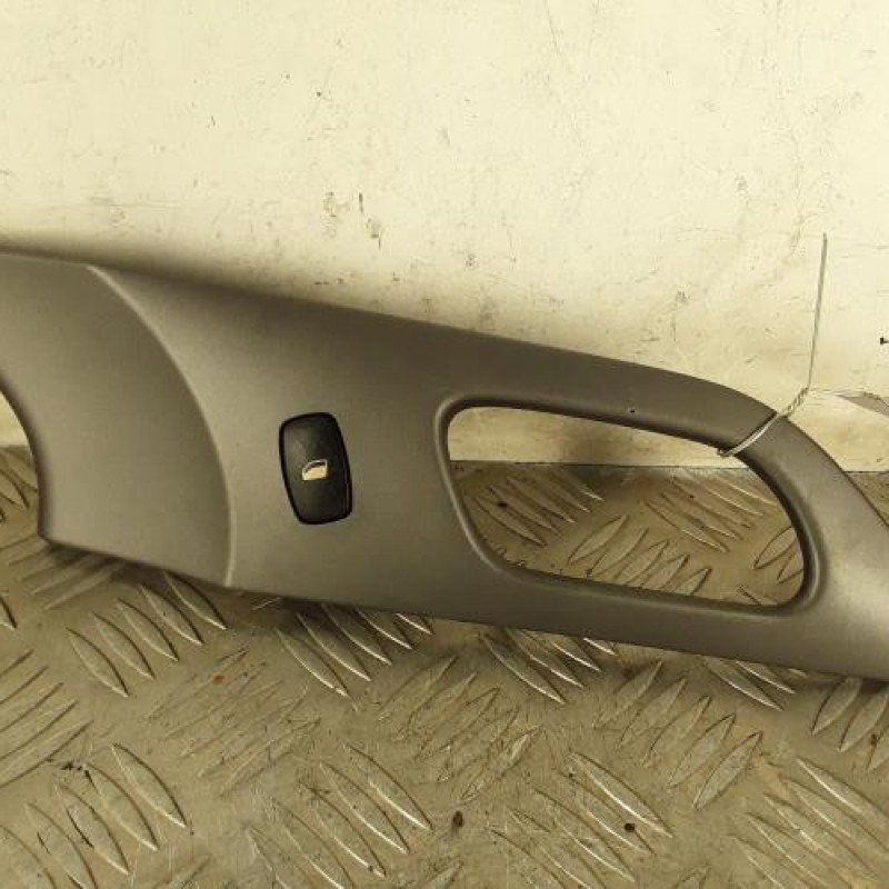 Interrupteur de leve vitre avant droit PEUGEOT 407