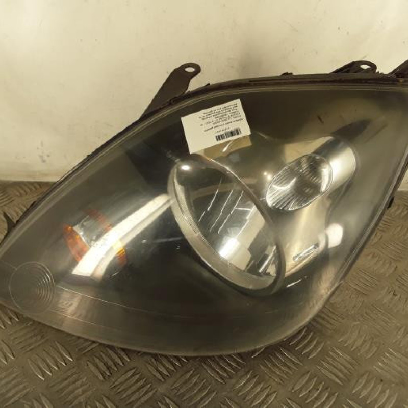 Optique avant principal gauche (feux)(phare) FORD FIESTA 5