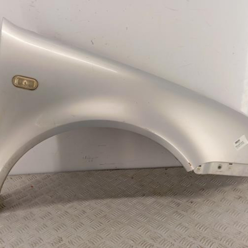Aile avant droit VOLKSWAGEN GOLF 4