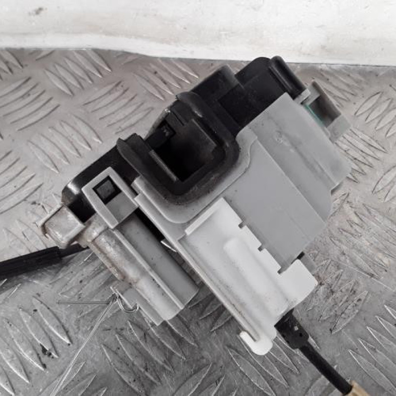 Serrure avant droit FIAT BRAVO 2