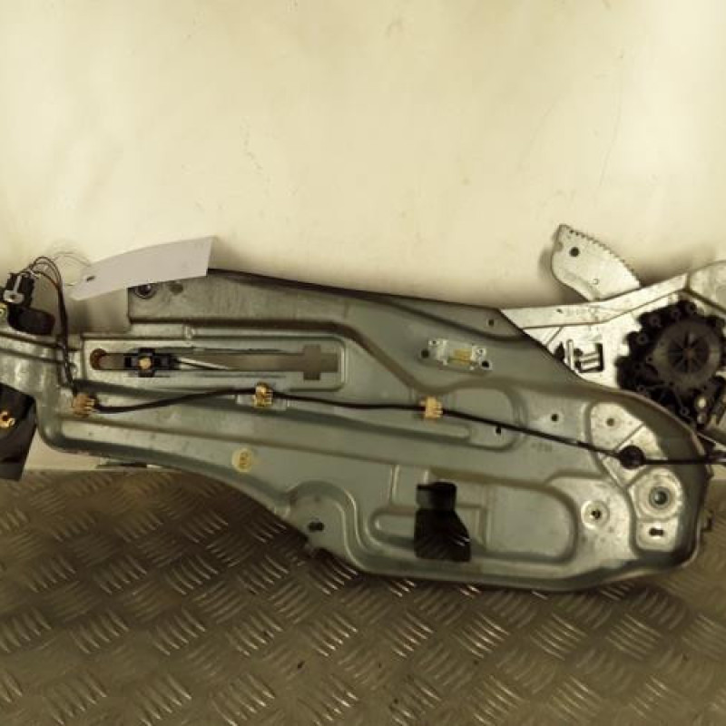 Leve vitre electrique avant droit RENAULT LAGUNA 1