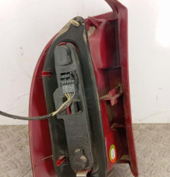 Feu arriere principal droit (feux) RENAULT MEGANE 1 Photo n°4