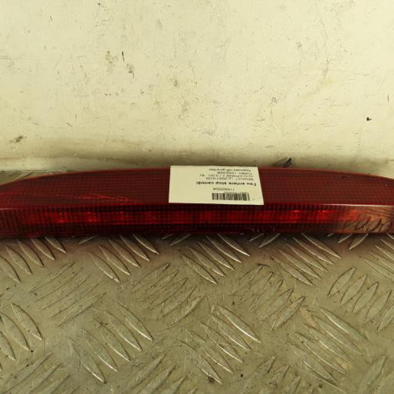 Feu arriere stop central RENAULT CLIO 2