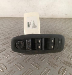 Interrupteur de leve vitre avant gauche PEUGEOT 2008 1 Photo n°1