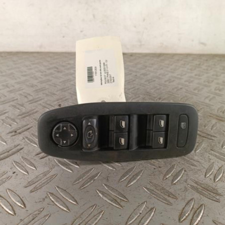 Interrupteur de leve vitre avant gauche PEUGEOT 2008 1 Photo n°1
