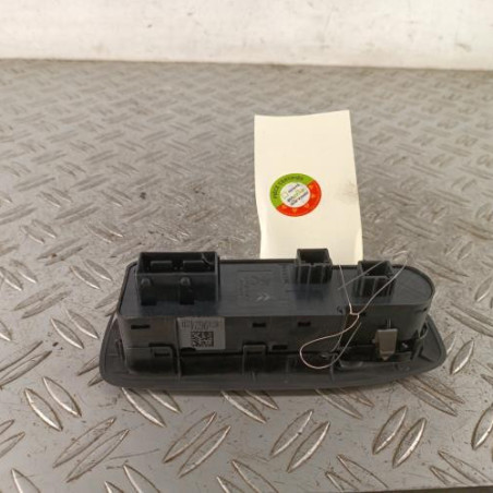 Interrupteur de leve vitre avant gauche PEUGEOT 2008 1