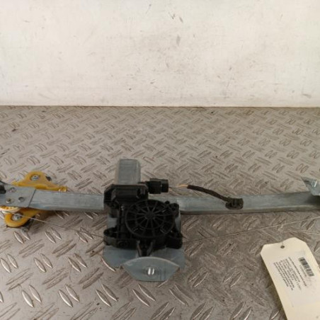 Leve vitre electrique avant droit RENAULT CLIO 4 Photo n°1