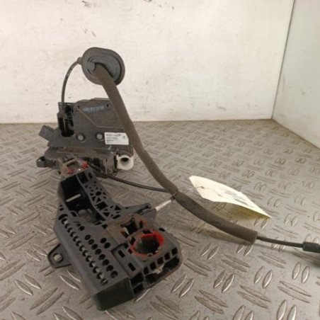 Serrure avant gauche RENAULT CLIO 4