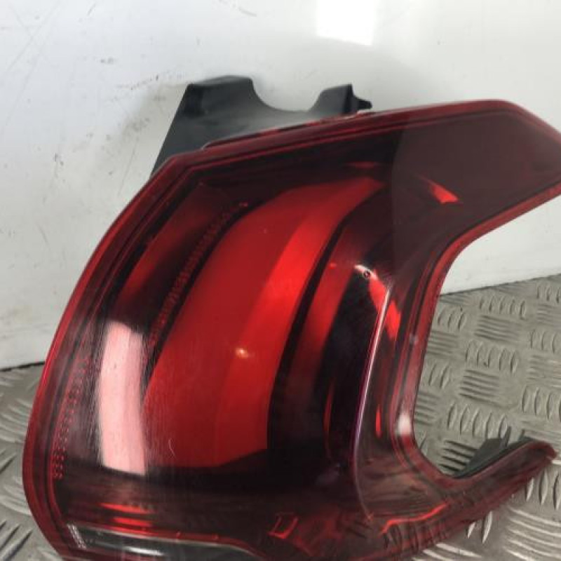 Feu arriere principal droit (feux) PEUGEOT 2008 1