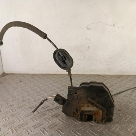 Serrure arriere droit RENAULT CLIO 4