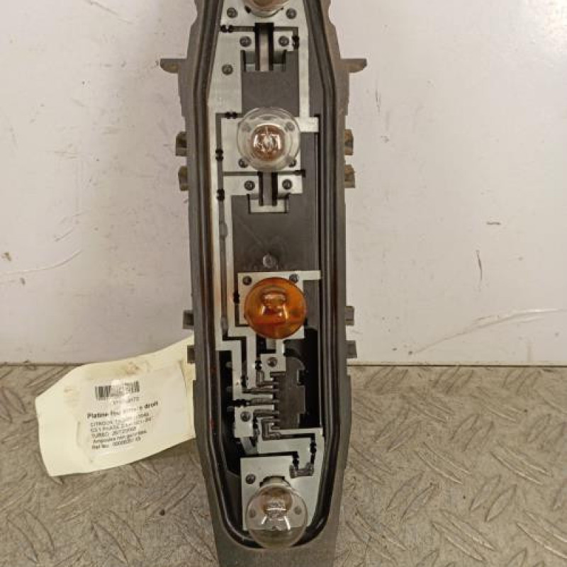 Platine feu arriere droit CITROEN C3 1
