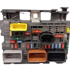 Boitier servitude moteur (BSM) PEUGEOT 308 1 SW Photo n°1