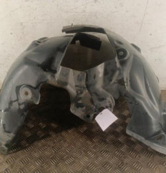 Pare boue avant droit RENAULT MEGANE 3 Photo n°1