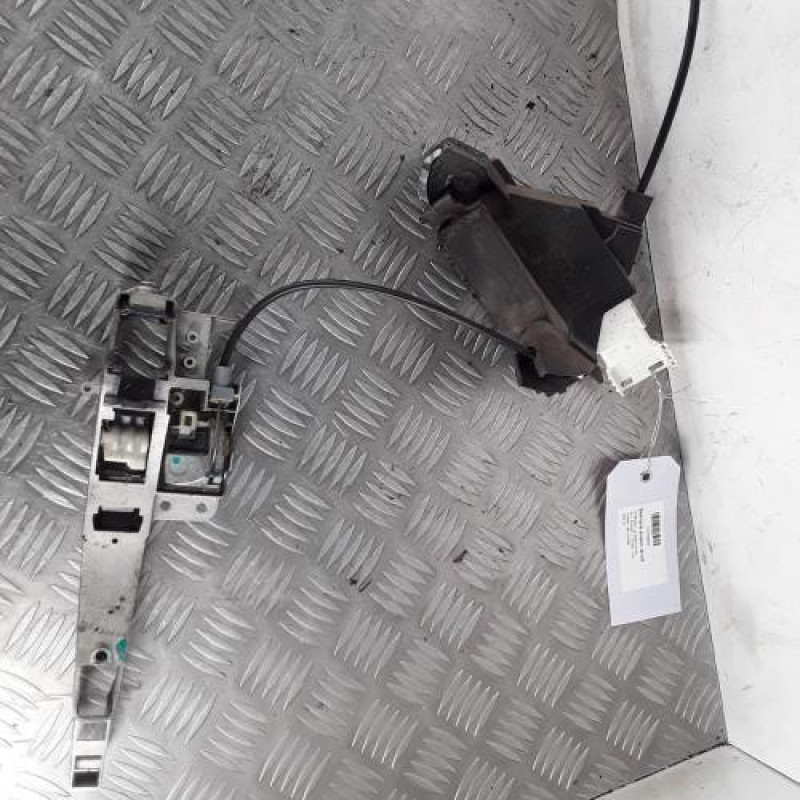 Serrure avant droit CITROEN C4 1
