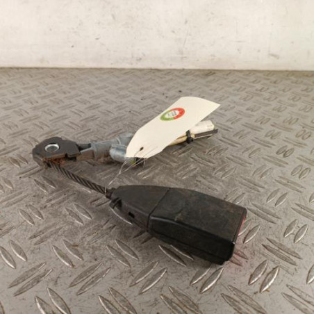Attache ceinture avant droit RENAULT CLIO 2