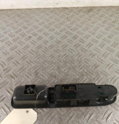 Interrupteur de leve vitre avant gauche PEUGEOT 207