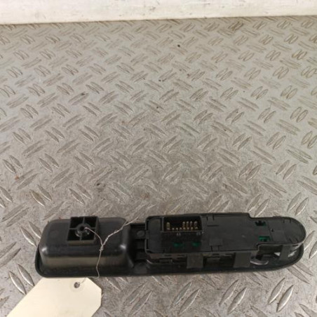 Interrupteur de leve vitre avant gauche PEUGEOT 207