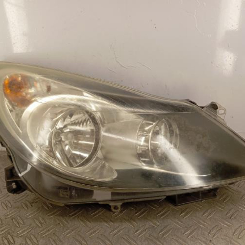 Optique avant principal droit (feux)(phare) OPEL CORSA D