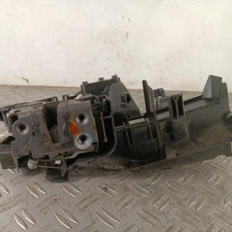 Serrure avant droit FORD FOCUS 2