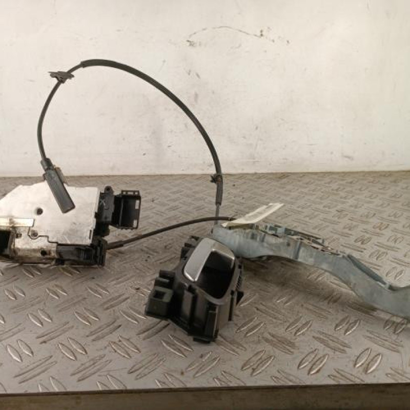 Serrure avant gauche PEUGEOT 207