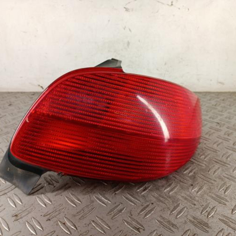 Feu arriere principal droit (feux) PEUGEOT 206