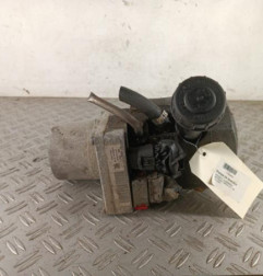 Pompe de direction PEUGEOT 407 Photo n°1