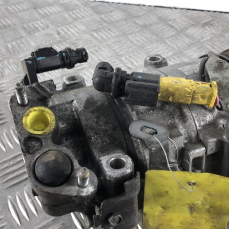 Compresseur clim PEUGEOT 208 2