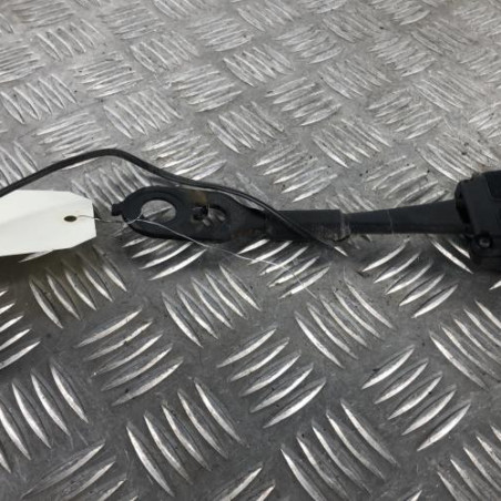 Attache ceinture avant gauche PEUGEOT 2008 1