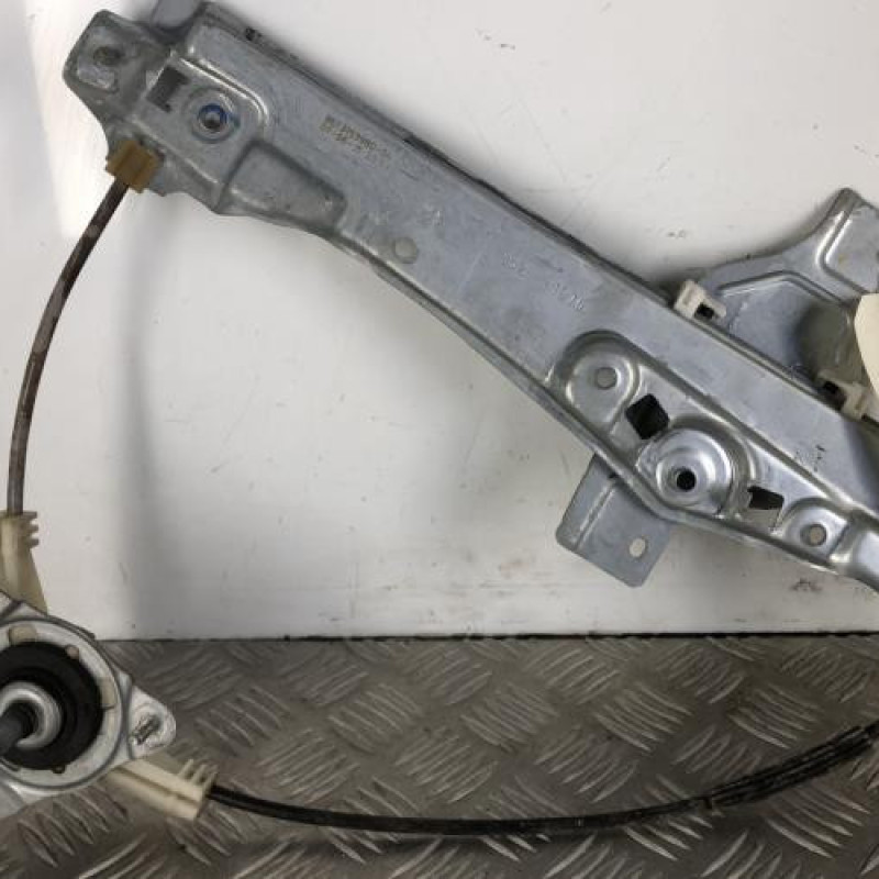 Leve vitre mecanique arriere gauche PEUGEOT 2008 1