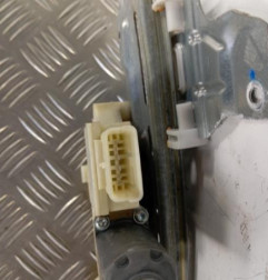 Leve vitre electrique arriere gauche PEUGEOT 308 2 Photo n°3