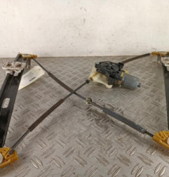 Leve vitre electrique avant gauche SEAT LEON 3 Photo n°1