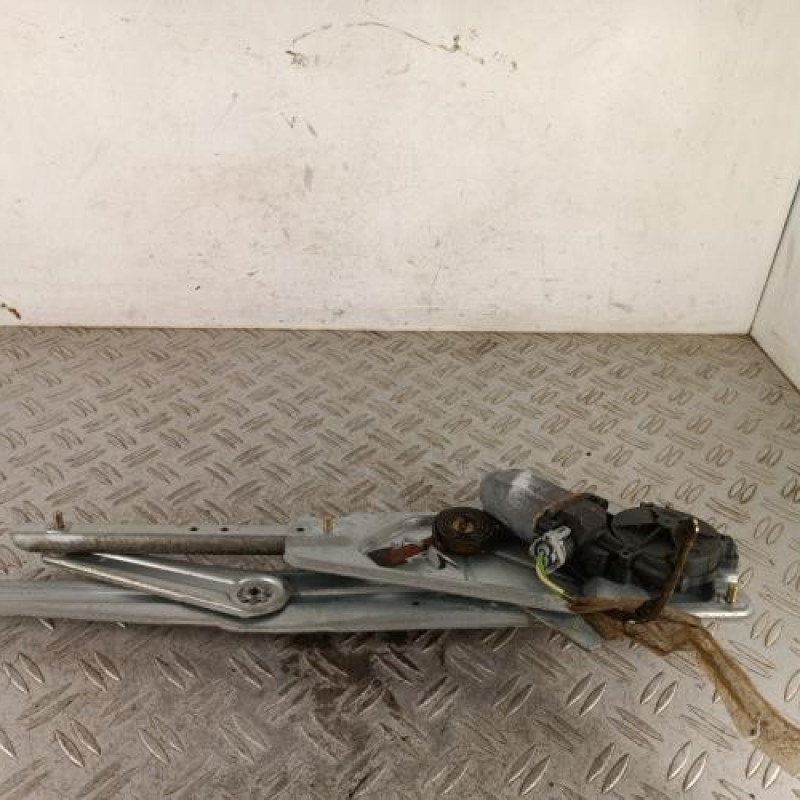 Leve vitre electrique avant droit RENAULT TWINGO 1