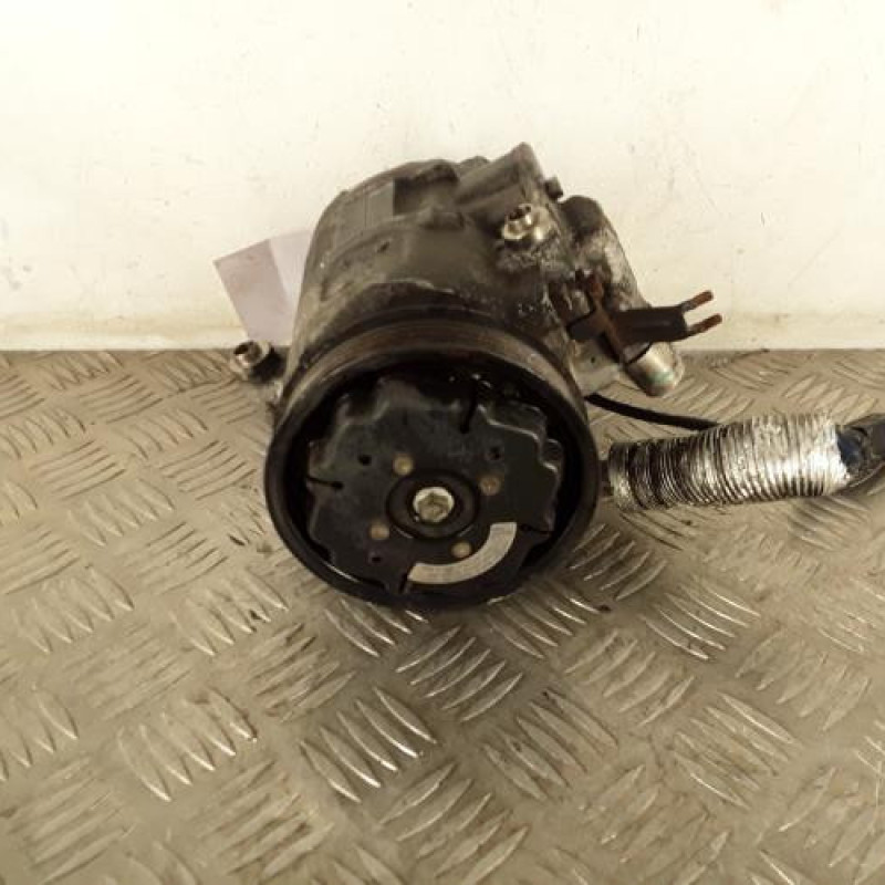 Compresseur clim VOLKSWAGEN POLO 4