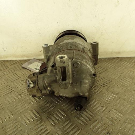 Compresseur clim VOLKSWAGEN POLO 5