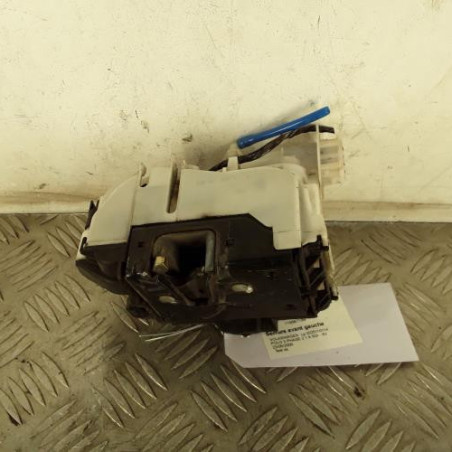 Serrure avant gauche VOLKSWAGEN POLO 3