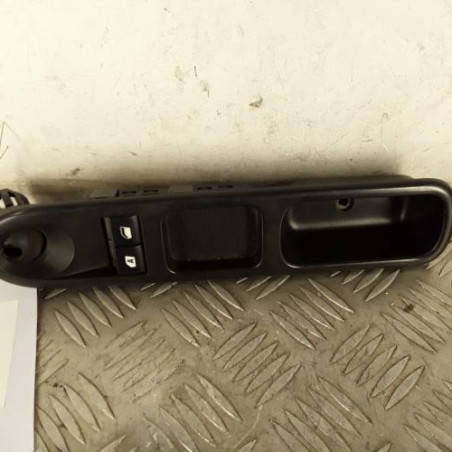 Interrupteur de leve vitre avant gauche PEUGEOT 207 Photo n°1