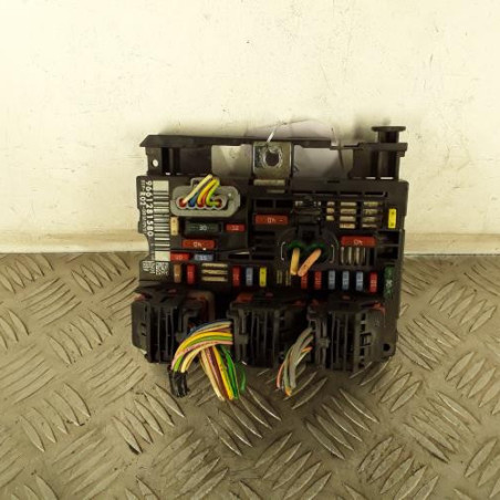 Boitier servitude moteur (BSM) PEUGEOT 407 Photo n°1