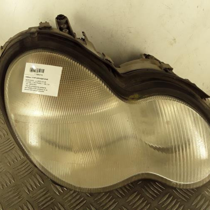 Optique avant principal droit (feux)(phare) MERCEDES CLASSE C 203