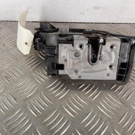 Serrure avant droit BMW SERIE 2 F46