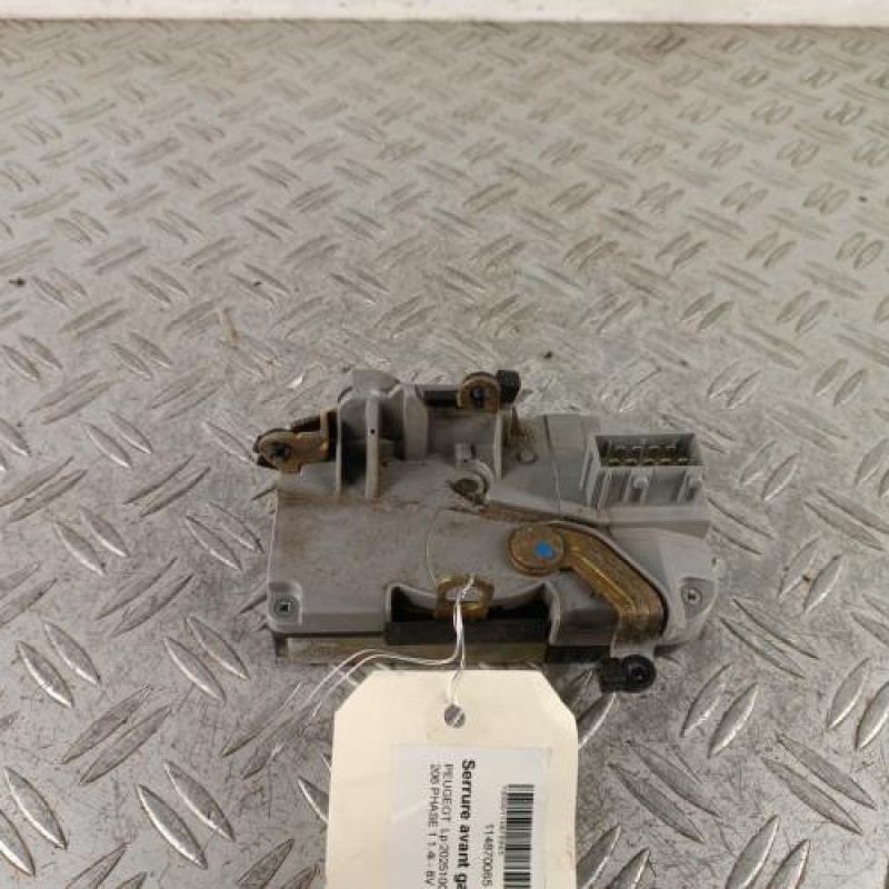 Serrure avant gauche PEUGEOT 206