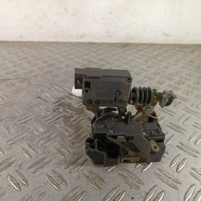 Serrure avant gauche RENAULT TWINGO 1