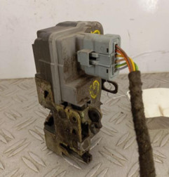 Serrure avant gauche PEUGEOT 206