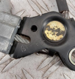 Attache ceinture avant gauche PEUGEOT 306 Photo n°5